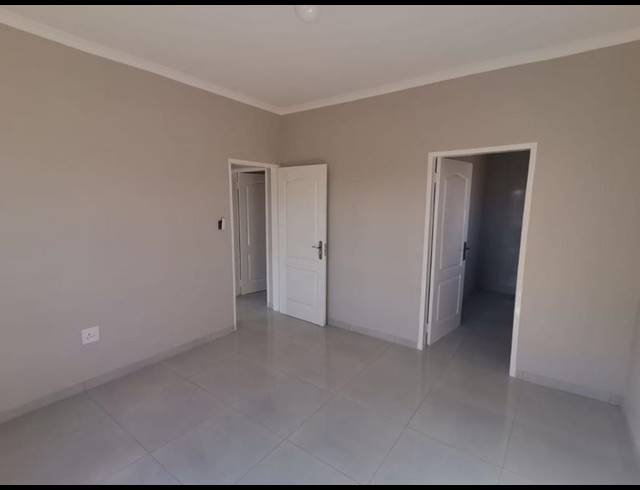 3 BEDROOM HOUSE FOR SALE IN VANDERBIJLPARK CE7